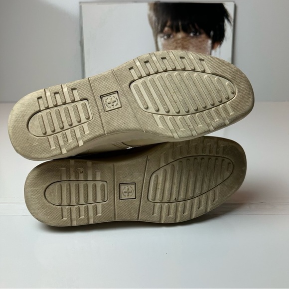 Y2K Dr. Martens Newton Combat Boots | Leather · Grunge / Utility Core - Picture 6 of 9